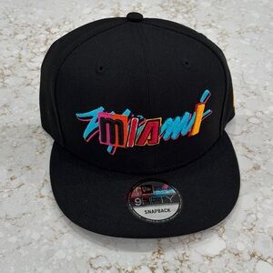 New Era Miami Mens Snapback Cap - Black and Multicolor